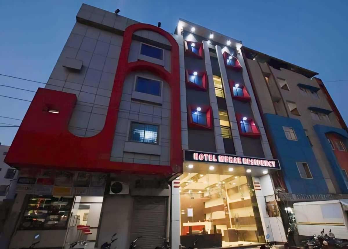 Hotel Mehar Residency Indore Buitenkant foto