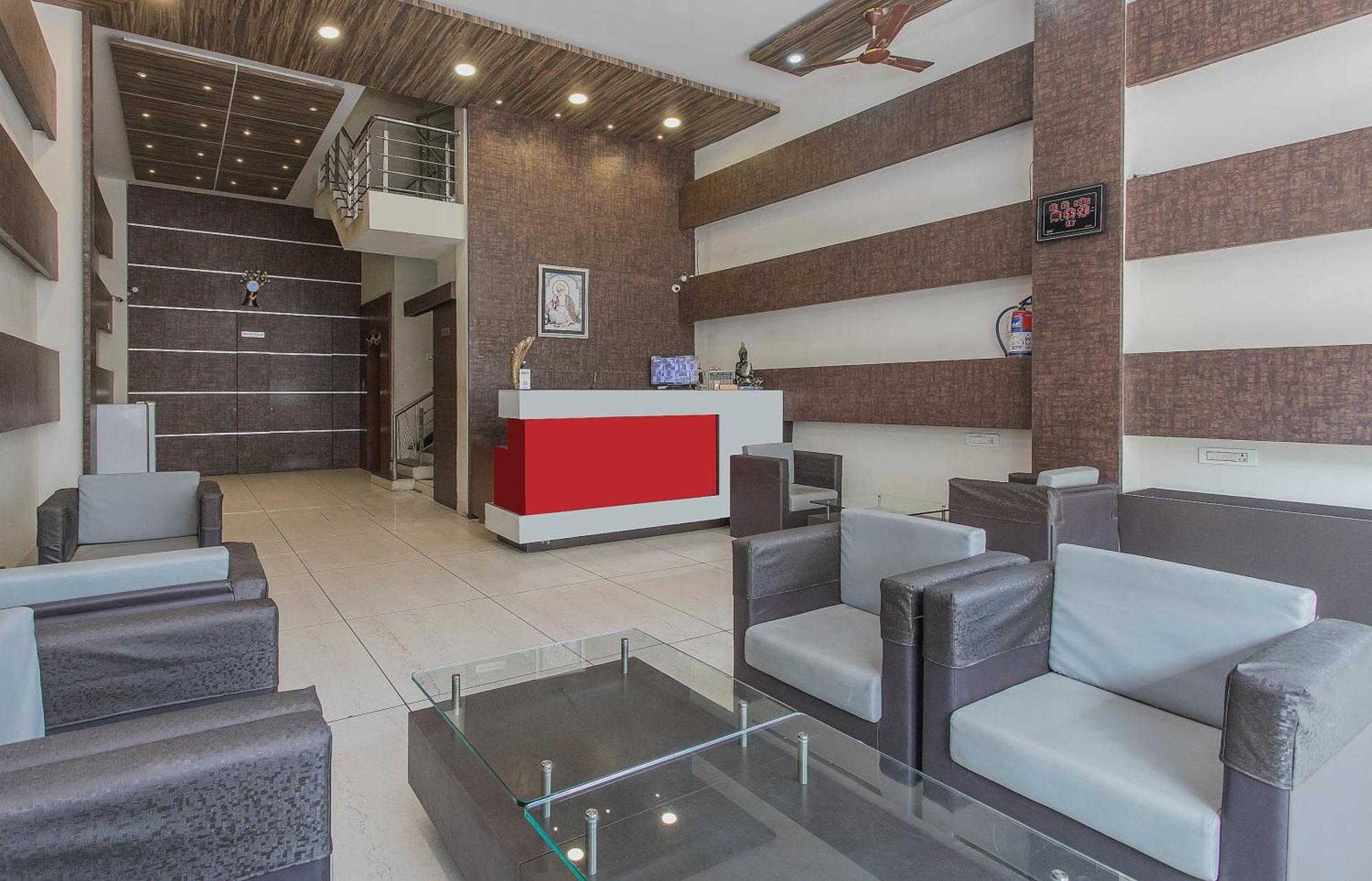 Hotel Mehar Residency Indore Buitenkant foto
