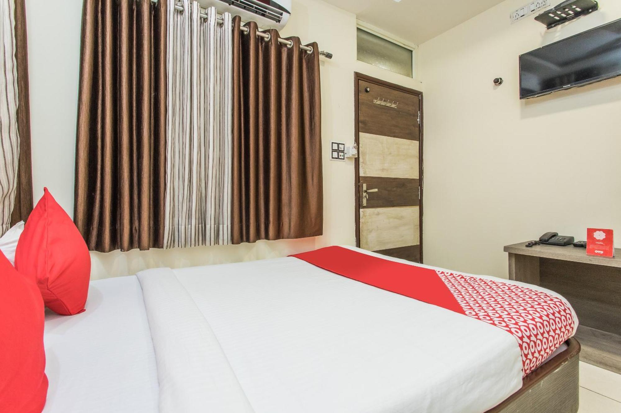 Hotel Mehar Residency Indore Buitenkant foto