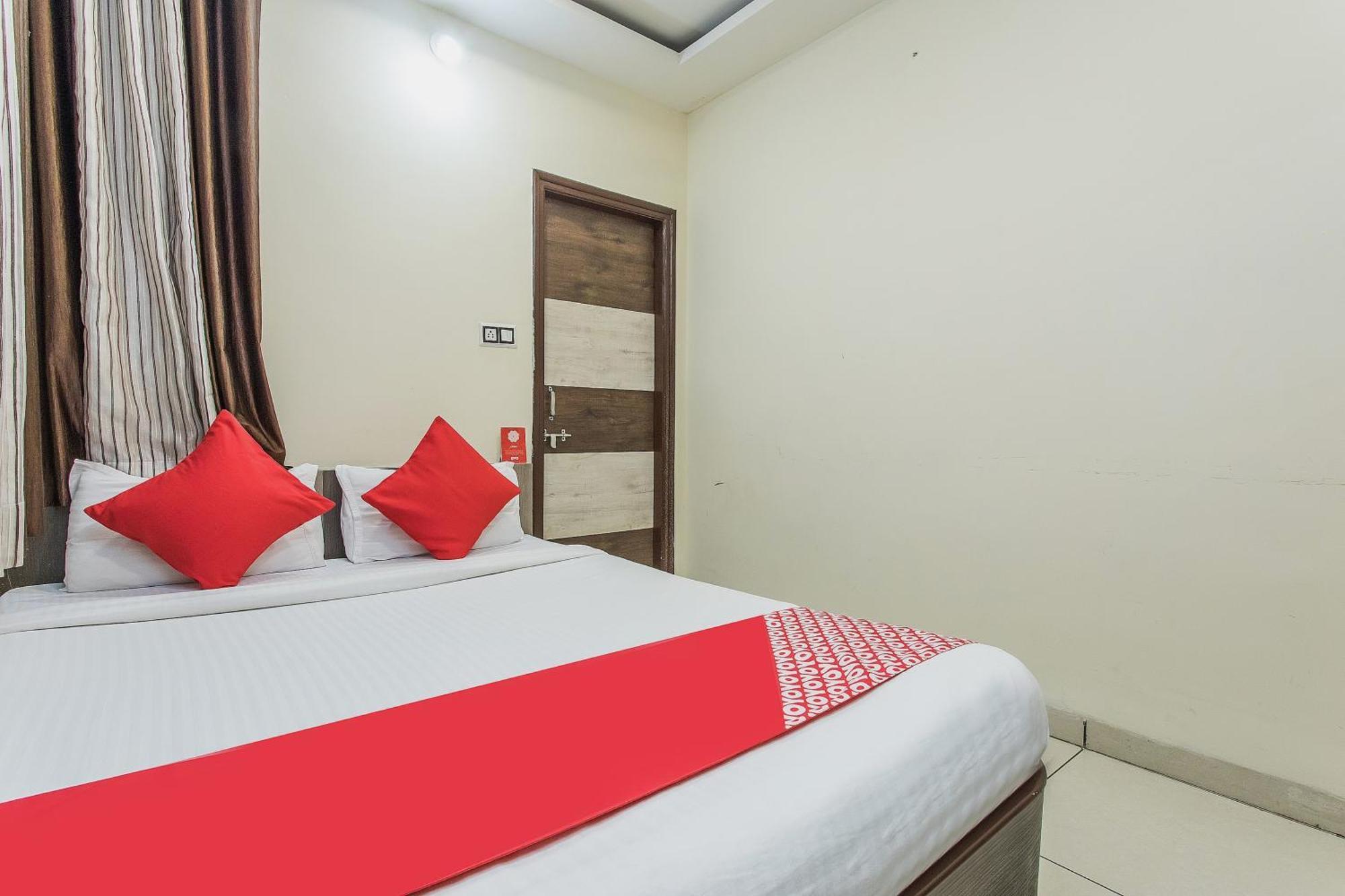 Hotel Mehar Residency Indore Buitenkant foto
