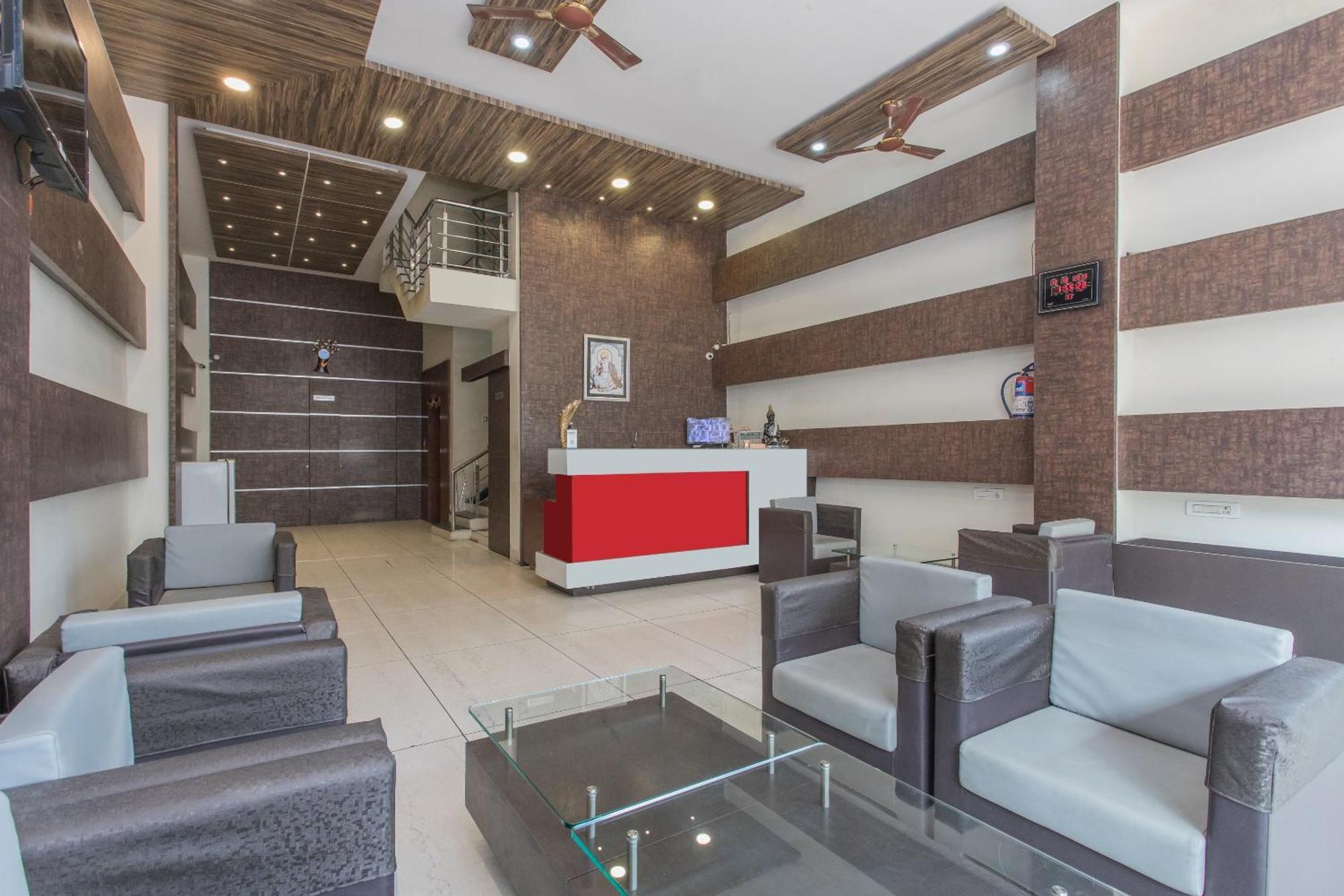 Hotel Mehar Residency Indore Buitenkant foto