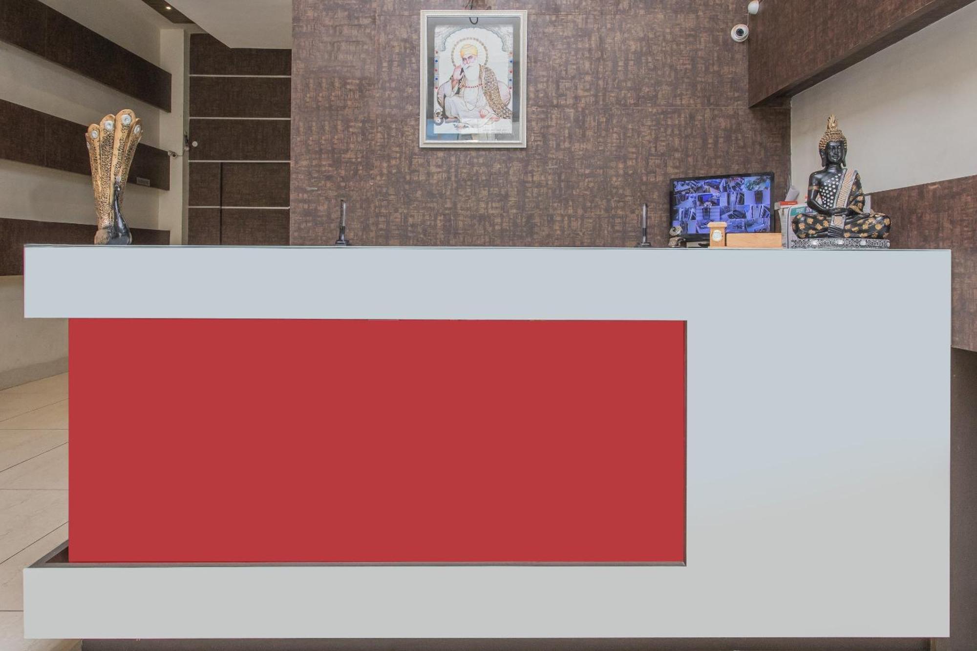 Hotel Mehar Residency Indore Buitenkant foto